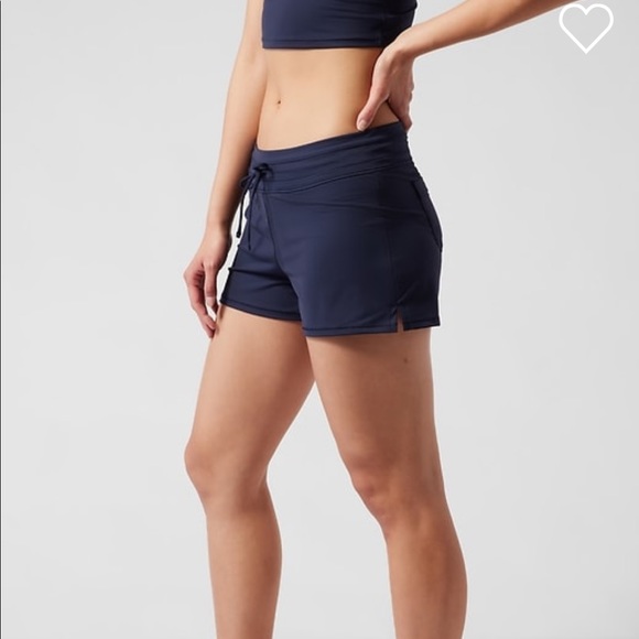 💙 Athleta Lahaina Short // Dress Blue - Picture 6 of 15